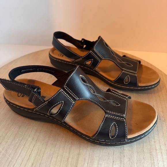 Clarks Women’s Black Leather Comfort Sandals US 9.5 M Cushioned Slingback - Picture 4 of 8